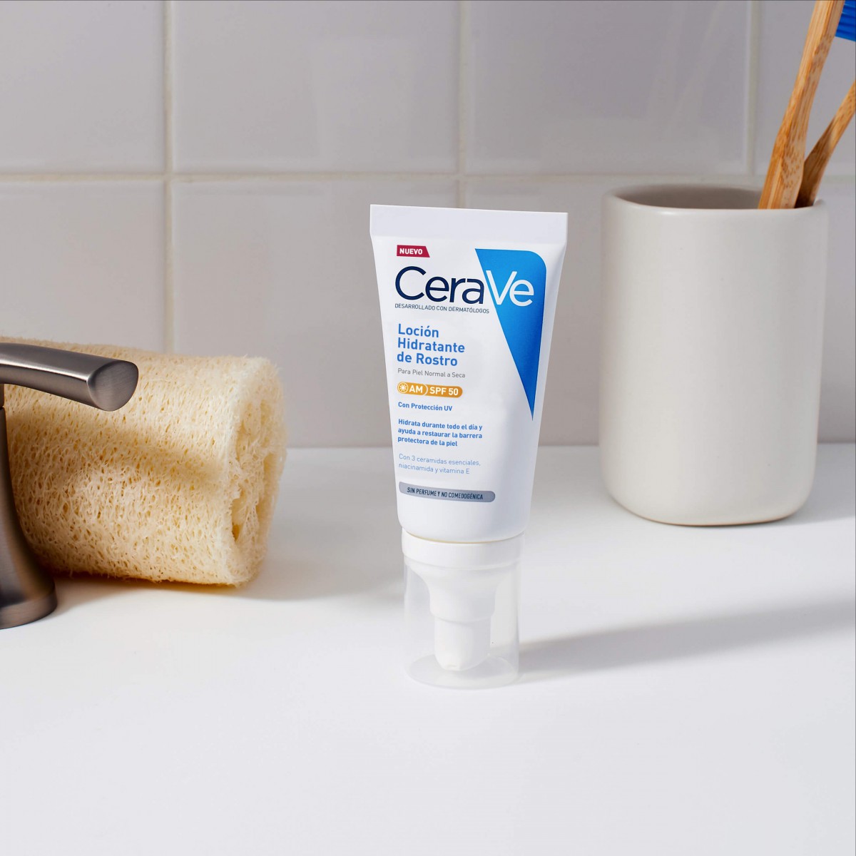 Bodegón Cerave Loción Hidratante de Rostro SPF 50+ 52mL